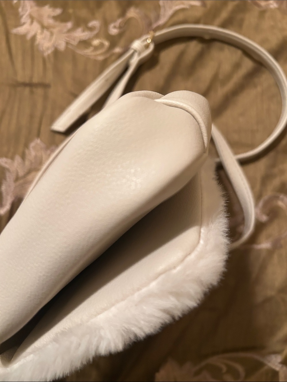 Juicy Couture Cream Faux Fur Flap Bag NWOT - Picture 5 of 9